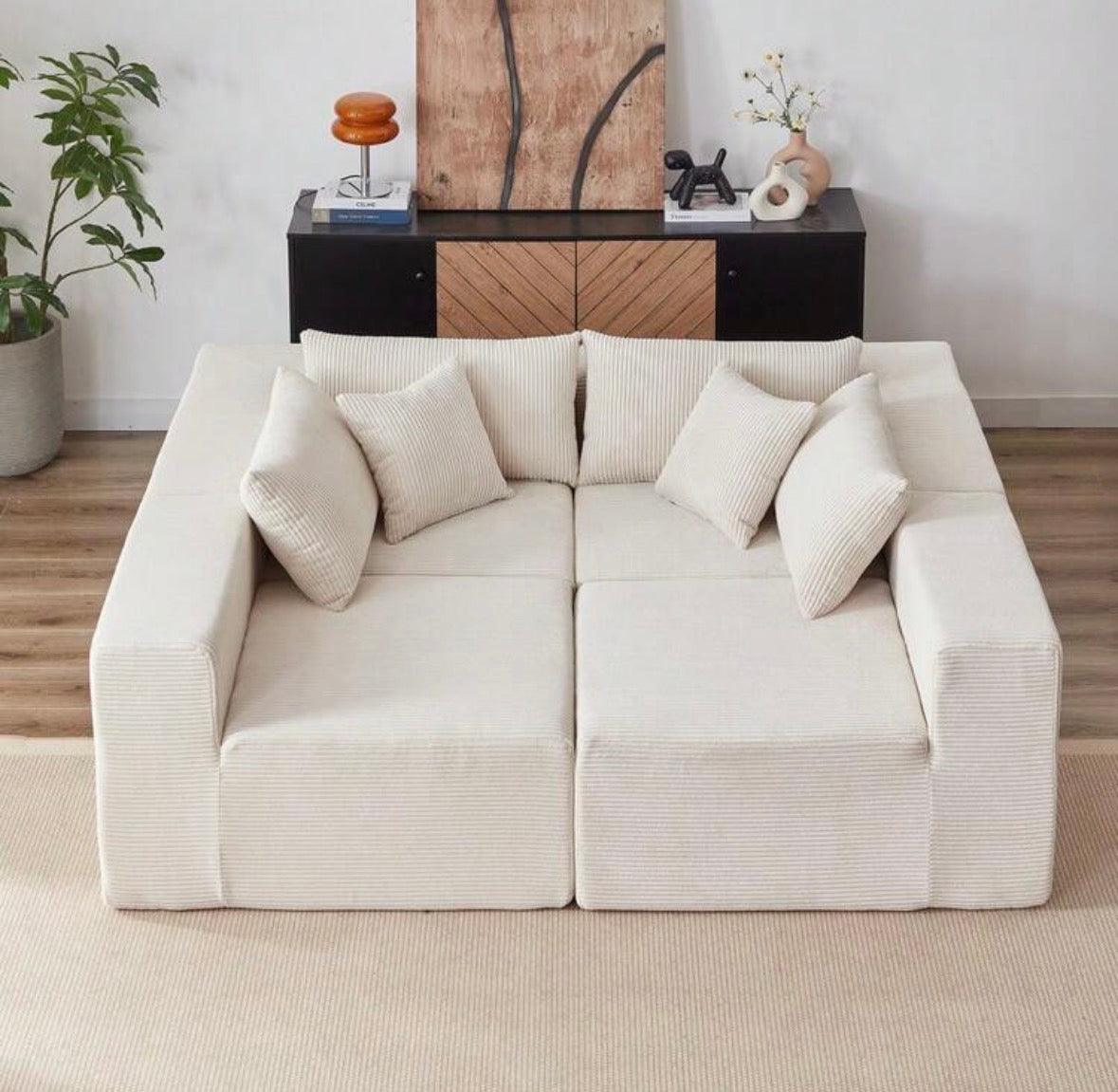 Modular corner sofa that can be arranged in several ways