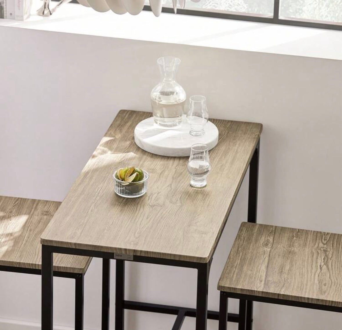 Ensemble table à manger et chaises